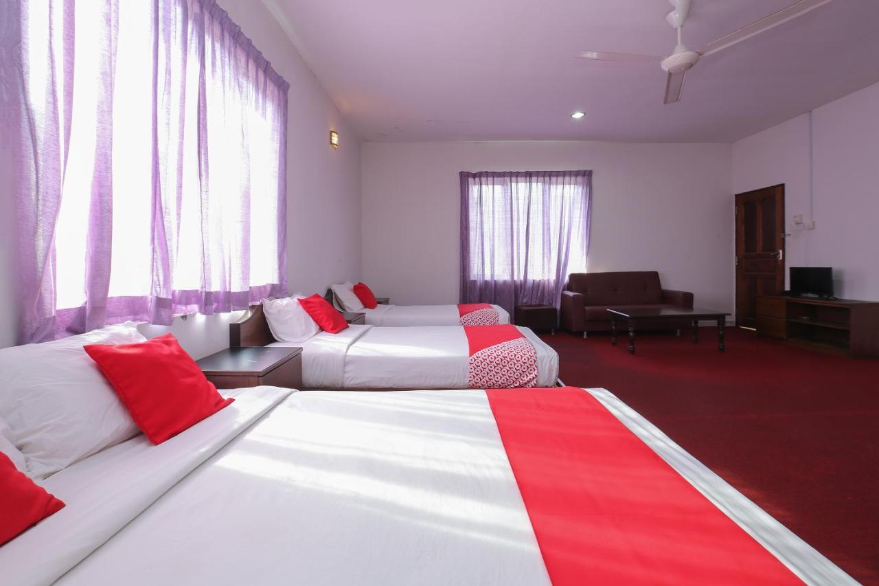 Oyo 8966 Dee Wana Resort 1 Pasir Puteh Bagian luar foto