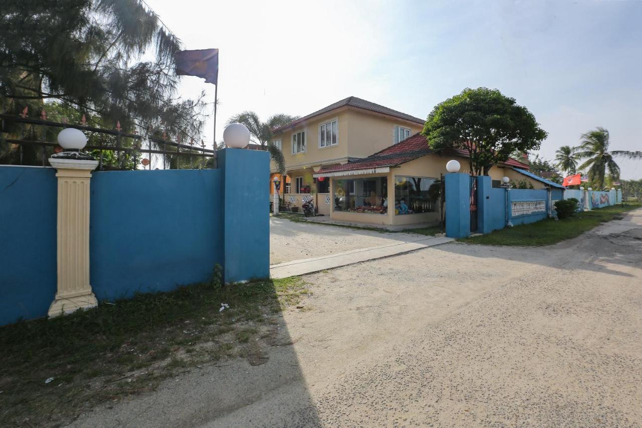 Oyo 8966 Dee Wana Resort 1 Pasir Puteh Bagian luar foto